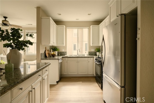 Detail Gallery Image 6 of 41 For 2019 Arnold Way, Fullerton,  CA 92833 - 3 Beds | 2/1 Baths