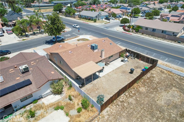 1281 Leslie Drive, Hemet CA: https://media.crmls.org/medias/ed16b1da-c751-481c-93e3-c51a70852f59.jpg
