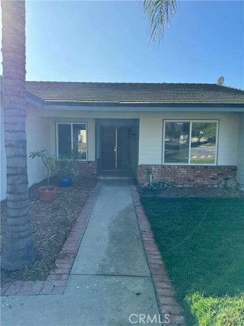 1112 Coronado Street, Upland CA: https://media.crmls.org/medias/ed16e7ca-6746-4930-a405-79324233f2ca.jpg
