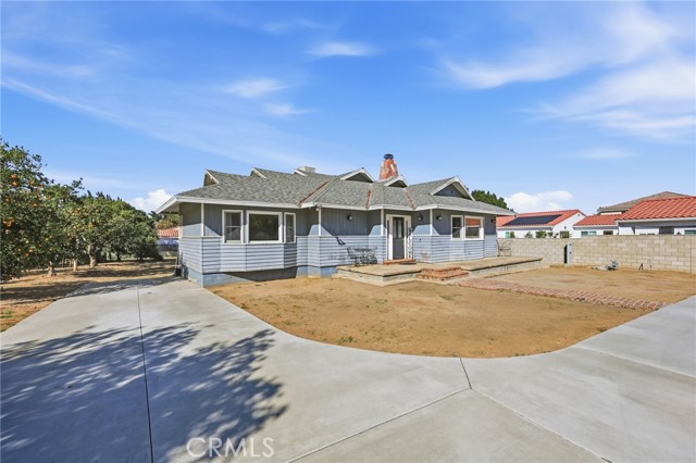 Detail Gallery Image 2 of 47 For 11135 Old Fashion, Riverside,  CA 92503 - 3 Beds | 2/1 Baths