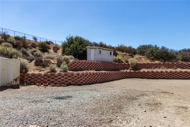 Detail Gallery Image 17 of 72 For 7170 Joshua, Oak Hills,  CA 92344 - 3 Beds | 2 Baths