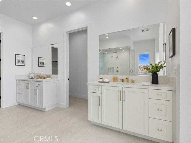 11853 Red Hawk Lane, Porter Ranch CA: https://media.crmls.org/medias/ed181586-3f41-4f77-bac0-ee291059da7b.jpg