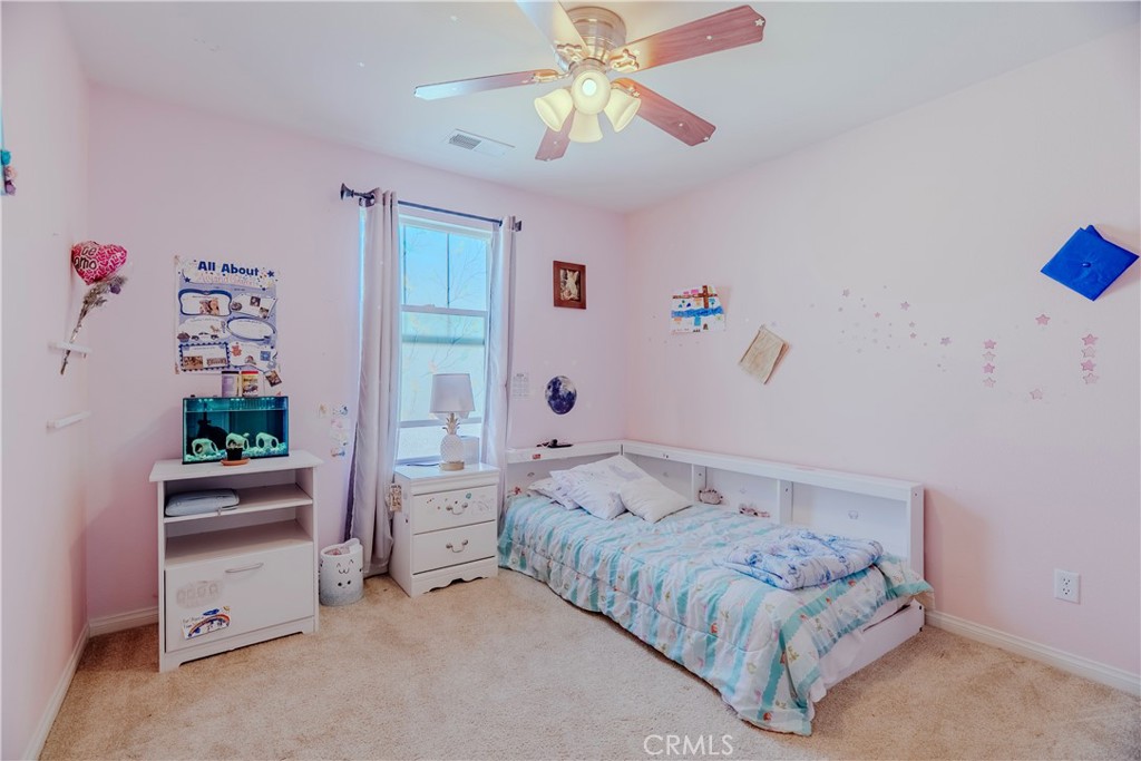 https://media.crmls.org/medias/ed18b05e-5749-4d9f-bd96-8c95425b25c3.jpg?preset=X-Large