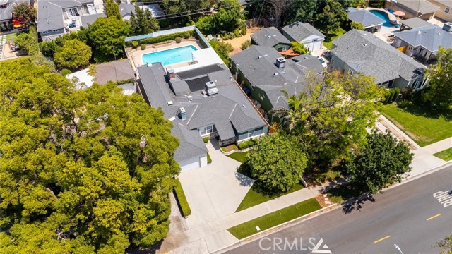 Detail Gallery Image 44 of 44 For 900 N California St, Burbank,  CA 91505 - 3 Beds | 2 Baths
