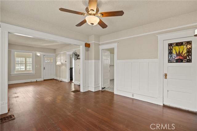 316 W Sacramento Avenue, Chico CA: https://media.crmls.org/medias/ed191515-dba1-467a-9099-107789674ad2.jpg