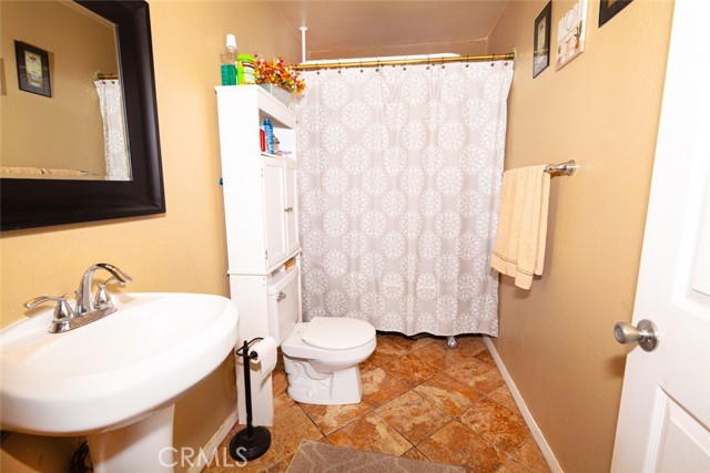 23356 Via San Miguel, Aliso Viejo CA: https://media.crmls.org/medias/ed1a8946-0b24-473a-97a3-4b707cff807d.jpg