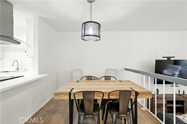 14937 Sherman Way, Van Nuys CA: https://media.crmls.org/medias/ed1b54a3-563b-4cb5-ab22-6300bbc994e7.jpg