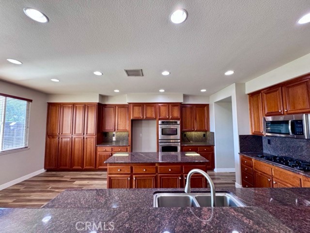 24018 Via Alisol, Murrieta CA: https://media.crmls.org/medias/ed1bed74-56f7-41b8-bbde-296f2296a8e7.jpg