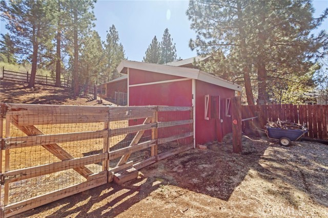 Detail Gallery Image 35 of 41 For 2160 Mariposa, Big Bear City,  CA 92314 - 3 Beds | 2 Baths