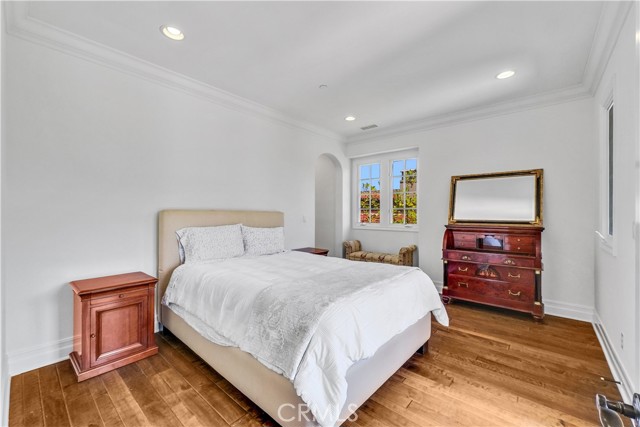 25 Village Way, Irvine CA: https://media.crmls.org/medias/ed1d5dd6-e346-4335-9be6-60897d312201.jpg