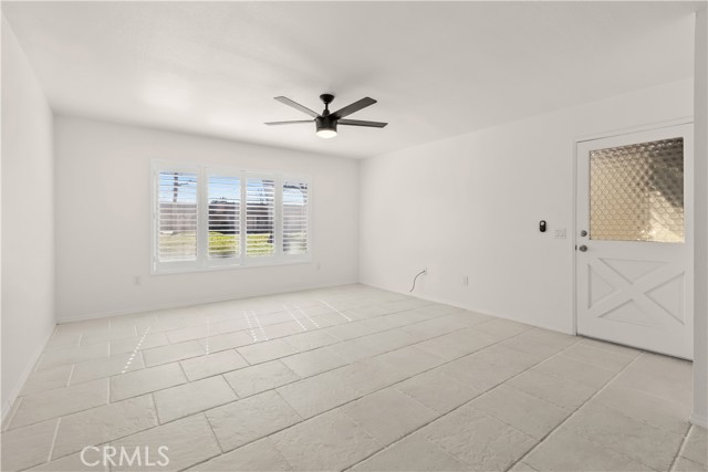 Detail Gallery Image 8 of 30 For 616 S Santa Fe, Hemet,  CA 92543 - 2 Beds | 2 Baths