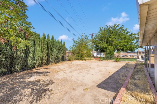 Detail Gallery Image 30 of 45 For 15596 Del Rey Dr, Victorville,  CA 92395 - 3 Beds | 2 Baths