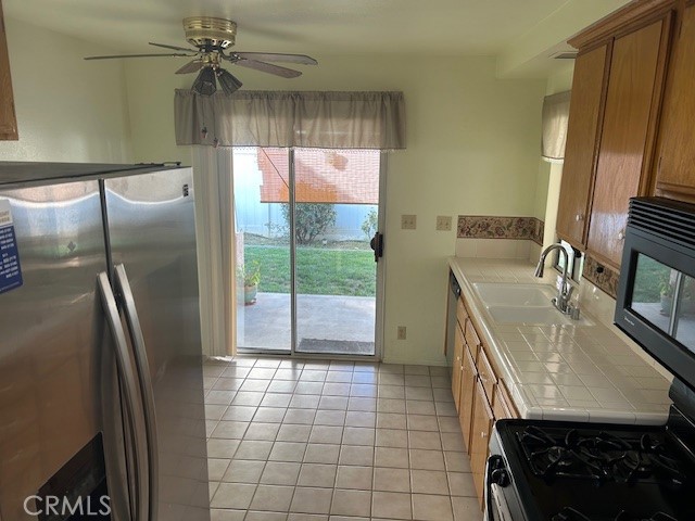 1318 Pleasant Valley Avenue, Banning CA: https://media.crmls.org/medias/ed1f2688-7c12-4b75-9722-d7c10e8d4915.jpg