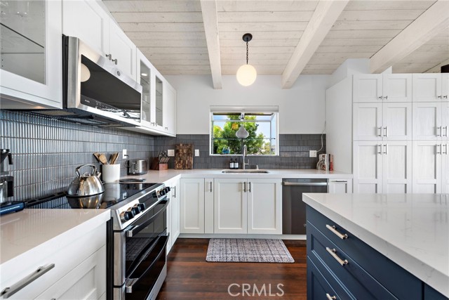 25211 La Cresta Drive, Dana Point CA: https://media.crmls.org/medias/ed1f9d3a-37f8-4d16-acf6-4ec6a7c174e1.jpg