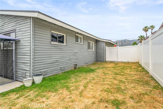 Detail Gallery Image 29 of 43 For 25459 33rd, San Bernardino,  CA 92404 - 3 Beds | 2 Baths