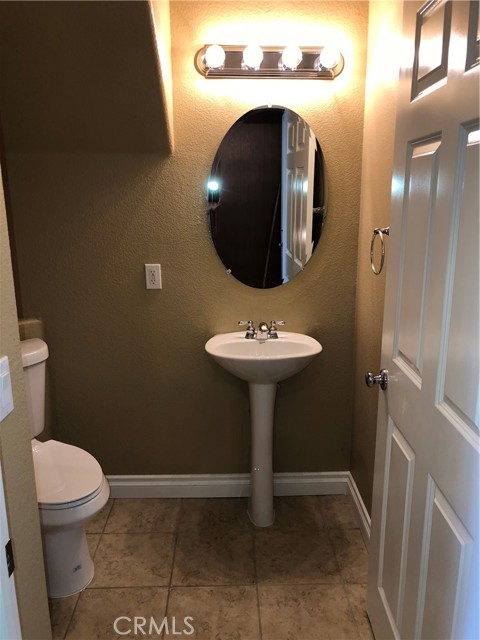 Detail Gallery Image 16 of 44 For 25056 Driftoak, Murrieta,  CA 92562 - 3 Beds | 2/1 Baths