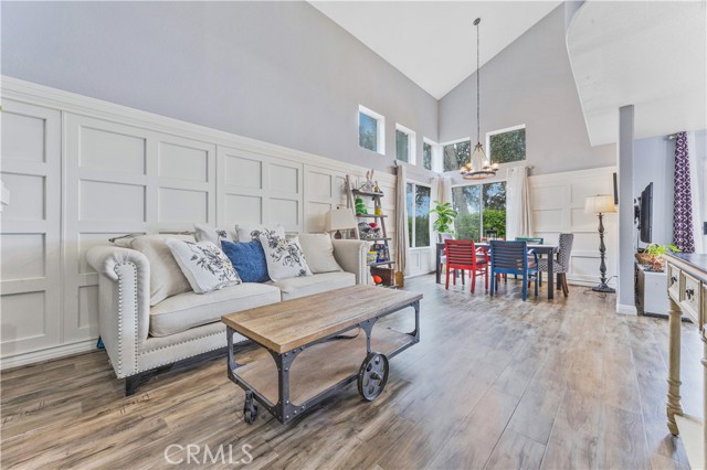 15689 Ladera Vista Drive, Chino Hills CA: https://media.crmls.org/medias/ed231bea-3b91-453d-8cd0-1429a521f820.jpg