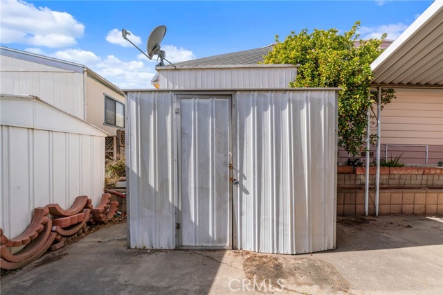2692 Highland Avenue, Highland CA: https://media.crmls.org/medias/ed235ee5-cc62-4136-85ec-9fd0c38471f3.jpg