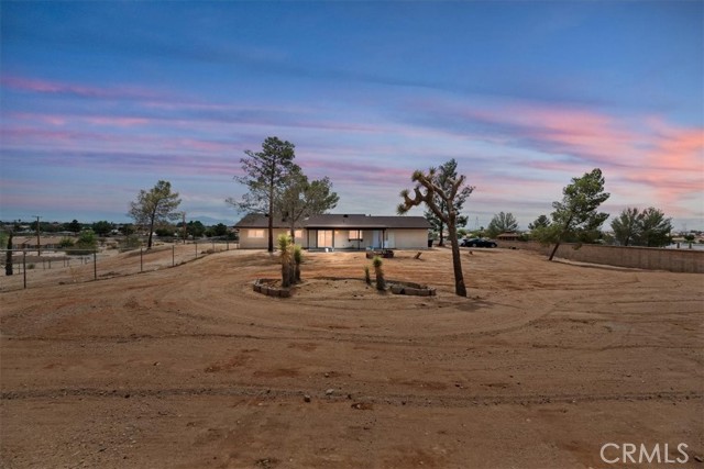 Detail Gallery Image 3 of 41 For 15637 Topango Rd, Victorville,  CA 92394 - 3 Beds | 2 Baths
