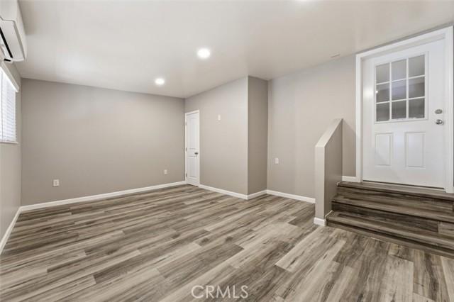 Detail Gallery Image 26 of 32 For 15944 Gledhill St, North Hills,  CA 91343 - 5 Beds | 2/1 Baths