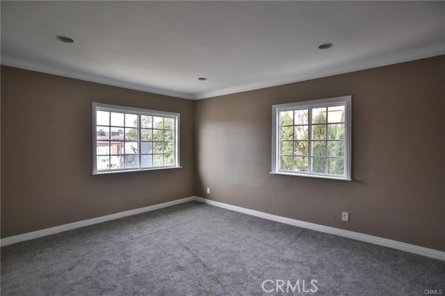 Detail Gallery Image 16 of 25 For 670 Crenshaw, Los Angeles,  CA 90005 - 8 Beds | 5 Baths