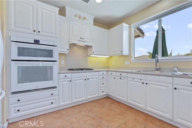 Detail Gallery Image 12 of 56 For 2651 Alameda Dr, Paso Robles,  CA 93446 - 2 Beds | 2 Baths