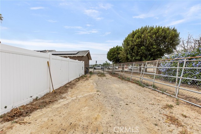 Detail Gallery Image 42 of 74 For 3998 Bluff, Norco,  CA 92860 - 4 Beds | 2/1 Baths