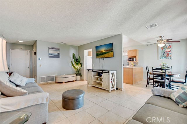 Detail Gallery Image 11 of 31 For 1602 Glover St, Redlands,  CA 92374 - 4 Beds | 2 Baths