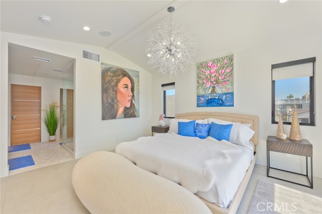 Detail Gallery Image 7 of 10 For 504 E Balboa Blvd, Newport Beach,  CA 92661 - 3 Beds | 2 Baths