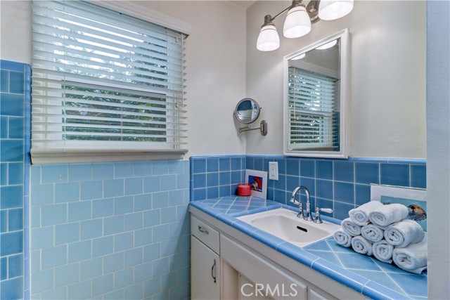 1403 Cuernavaca Place, Claremont CA: https://media.crmls.org/medias/ed261a98-1786-4dd6-a8dc-610599a05ea4.jpg