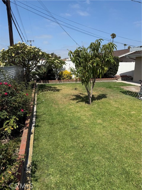 Detail Gallery Image 9 of 37 For 8652 Joyzelle Ave, Garden Grove,  CA 92841 - 3 Beds | 2 Baths
