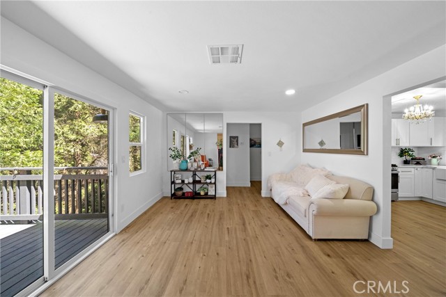 22384 Crest Forest Road, Cedarpines Park CA: https://media.crmls.org/medias/ed27d58a-fa09-4f3e-b579-38773712d8f1.jpg