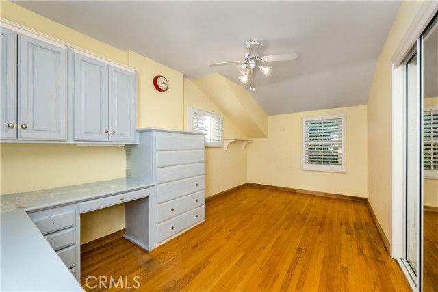 Detail Gallery Image 12 of 16 For 220 Apolena Ave, Newport Beach,  CA 92662 - 4 Beds | 4 Baths