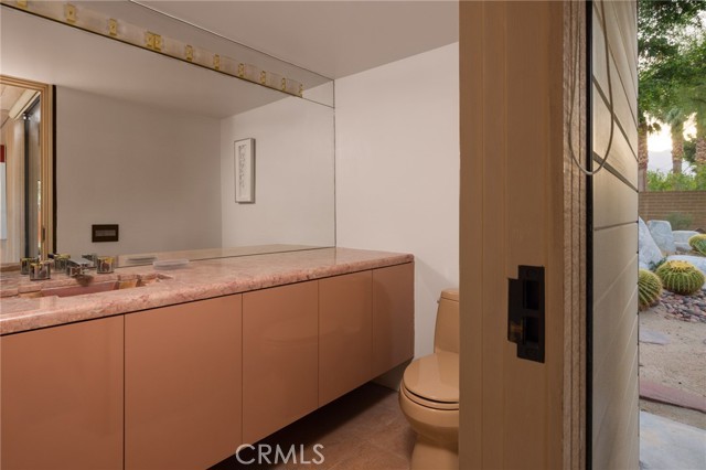 1950 E Desert Palms Drive, Palm Springs CA: https://media.crmls.org/medias/ed28879c-e5e5-4199-b9c0-b500daeee21c.jpg