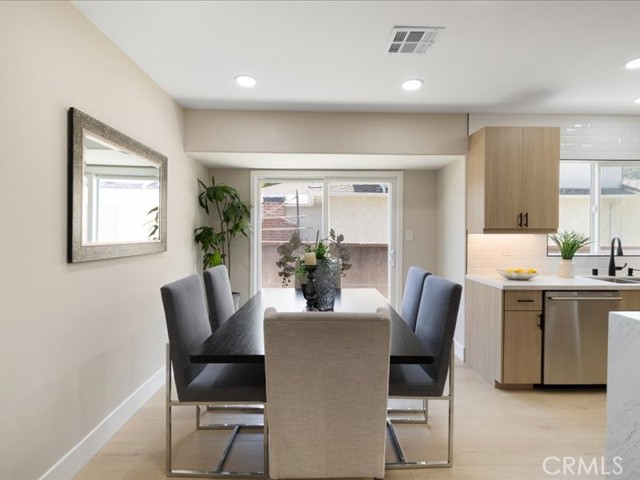 4609 Highgrove Avenue, Torrance CA: https://media.crmls.org/medias/ed2888ed-3e5d-4aee-b2d3-ab18ed6a2596.jpg