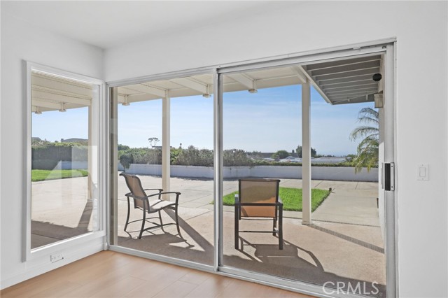 Detail Gallery Image 34 of 48 For 2501 Blue Water, Corona Del Mar,  CA 92625 - 4 Beds | 2/1 Baths