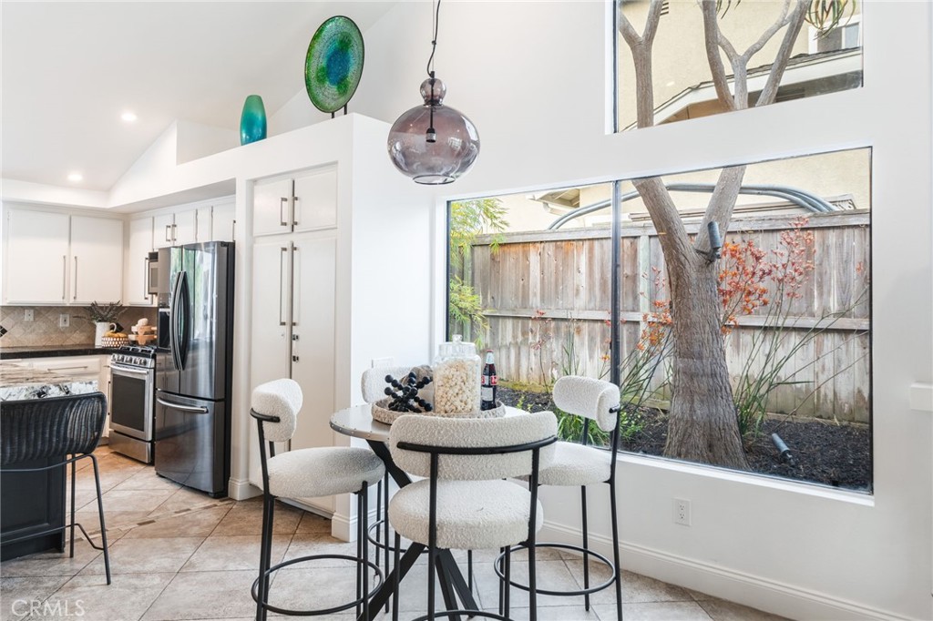 MLS #OC25163941 img 12