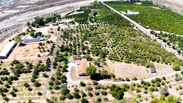 31919 FLORIDA Avenue, Mentone CA: https://media.crmls.org/medias/ed2a897b-2536-4ad8-8c33-5075627d5b11.jpg