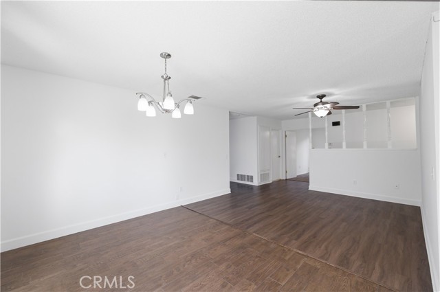 Detail Gallery Image 6 of 33 For 7035 Batavia Way, Riverside,  CA 92586 - 4 Beds | 2 Baths