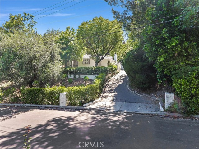 Detail Gallery Image 34 of 41 For 4936 Matula Dr, Tarzana,  CA 91356 - 3 Beds | 3 Baths