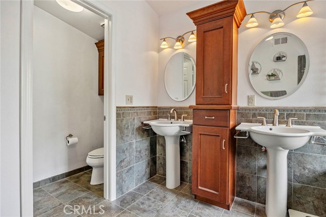 Detail Gallery Image 24 of 44 For 21421 Aliso Ct, Lake Forest,  CA 92630 - 4 Beds | 2/1 Baths