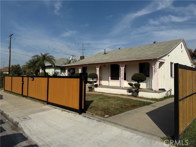 Detail Gallery Image 1 of 15 For 5809 Repetto Ave, East Los Angeles,  CA 90022 - 3 Beds | 1 Baths