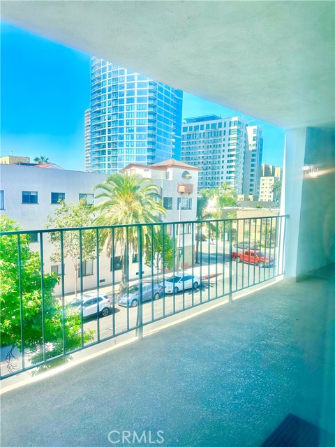 Detail Gallery Image 6 of 29 For 801 E 1st St #17,  Long Beach,  CA 90802 - 1 Beds | 1 Baths