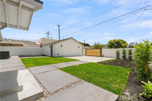 23401 Anza Ave, Torrance CA: https://media.crmls.org/medias/ed2e3355-48b4-4d27-9710-842c4bcdff48.jpg