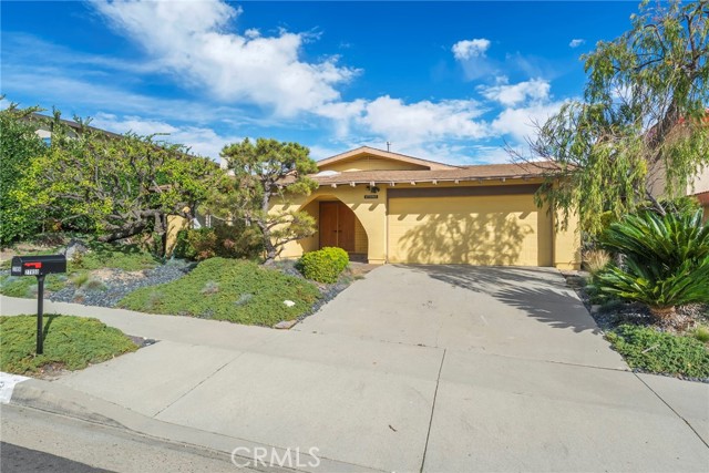 Detail Gallery Image 2 of 26 For 27850 Longhill, Rancho Palos Verdes,  CA 90275 - 4 Beds | 2/1 Baths