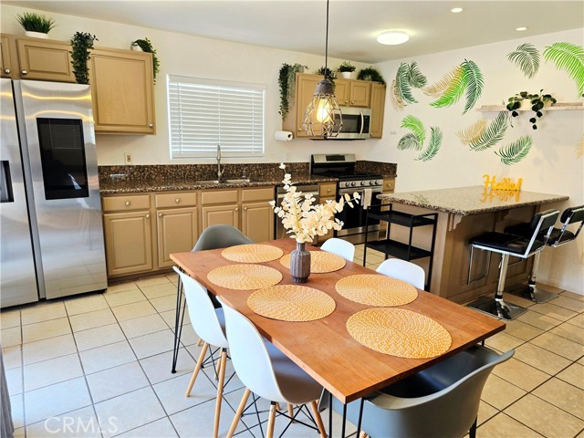 74442 Twilight Drive, 29 Palms CA: https://media.crmls.org/medias/ed2eead7-fa8b-4124-bc59-cc7ef153ec90.jpg