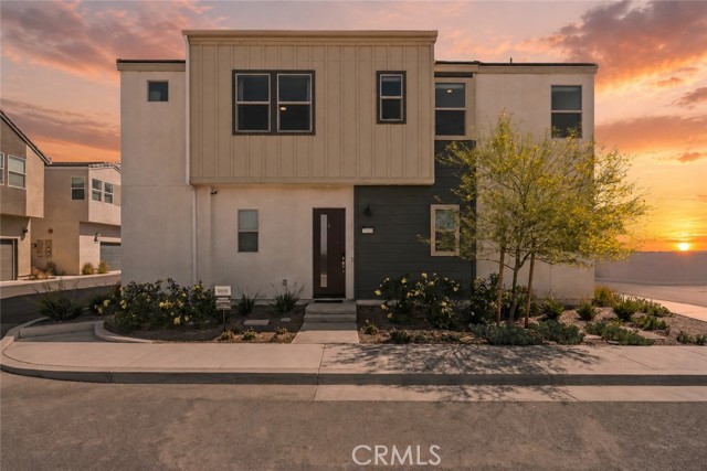 Front Image Thumbnail for CRSR26121086