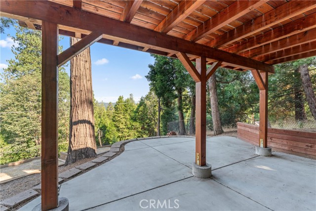 Detail Gallery Image 45 of 53 For 101 State Highway 173, Lake Arrowhead,  CA 92352 - 3 Beds | 3 Baths