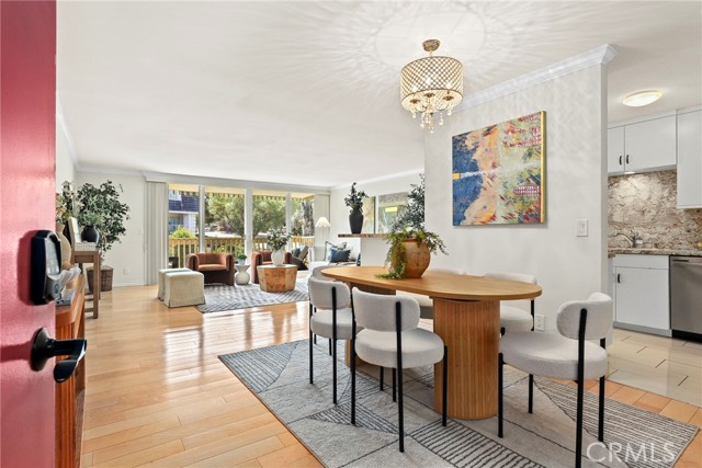 6542 Ocean Crest Drive, Rancho Palos Verdes CA: https://media.crmls.org/medias/ed302c3a-e434-4ed7-94e8-c099c9a38ebc.jpg