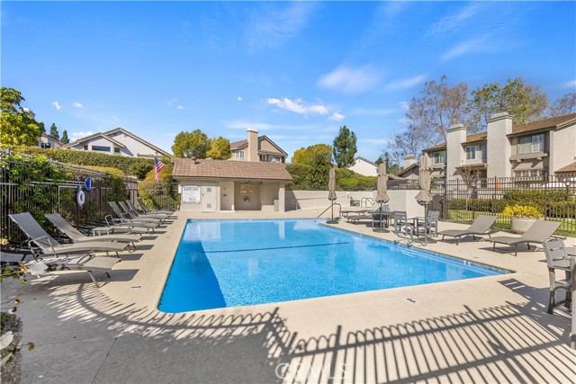 Detail Gallery Image 17 of 21 For 1 Sunup, Irvine,  CA 92603 - 2 Beds | 2 Baths